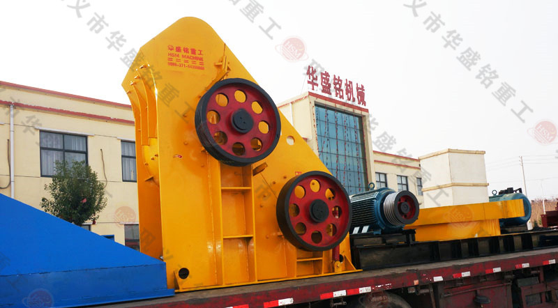 雙級無篩底破碎機時產120噸發(fā)往云南